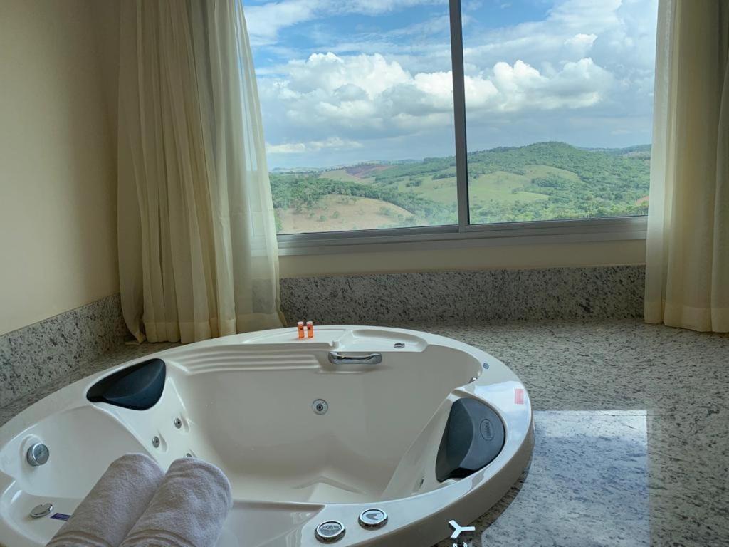 Hotel Mirante Sao Bras São Brás do Suaçuí Bagian luar foto